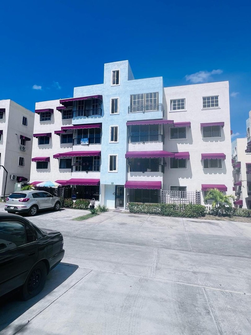 apartamentos - VENDO APARTAMENTO RESIDENCIAL JARDINES DEL ARROYO AV. JACOBO MAJLUTA. NEGOCIABLE