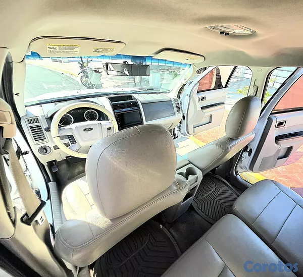 jeepetas y camionetas - FORD ESCAPE 2011  7