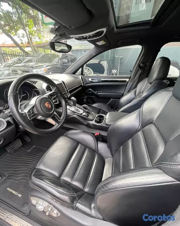 jeepetas y camionetas - PORSCHE CAYANNE 2017 4
