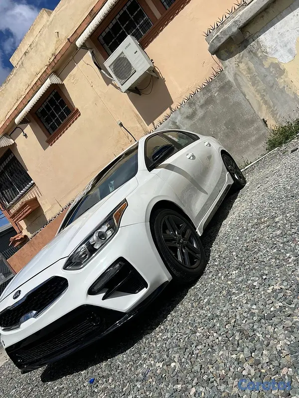 carros - kia forte GT  3