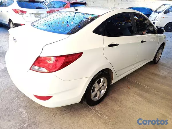carros - HYUNDAI ACCENT SE 2017 3