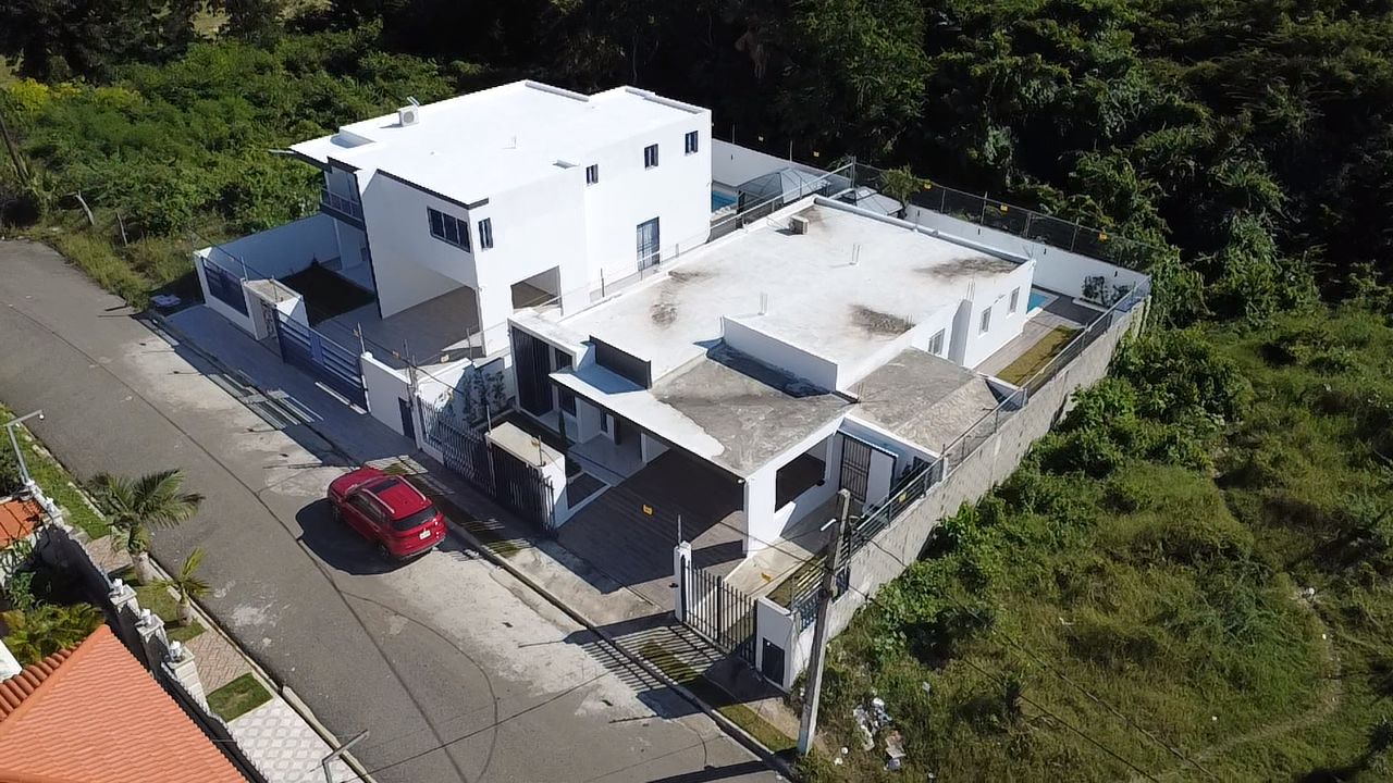 casas - AMPLIA Y ACOGEDORA CASA EN VENTA – CERRO ALTO. 3
