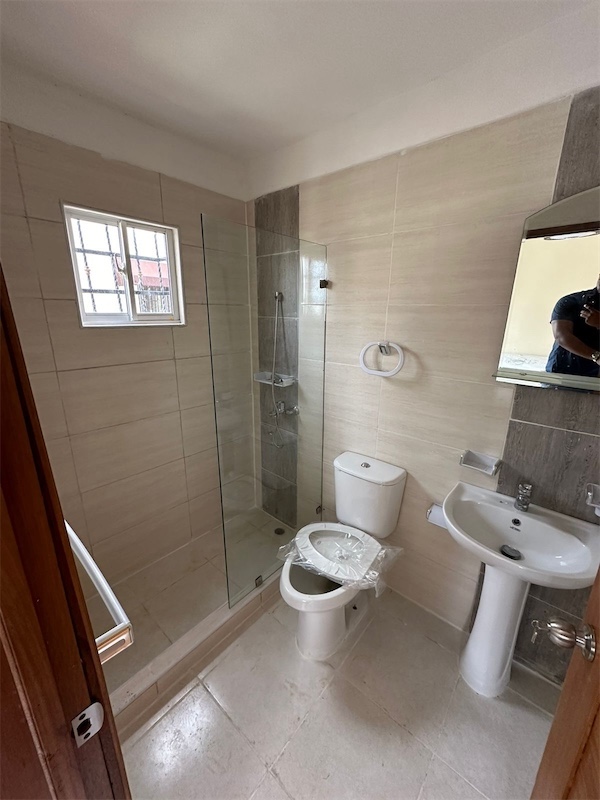 apartamentos - 🚨VENDO HERMOSO Y ACOGEDOR APARTAMENTO EN SAN ISIDRO LABRADOR🚨 9