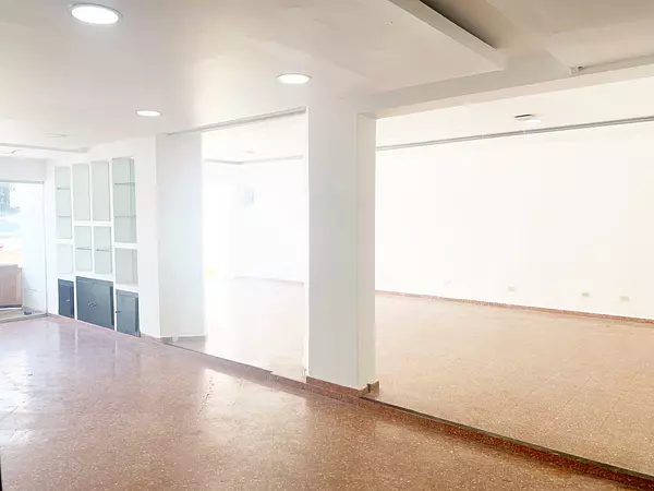 oficinas y locales comerciales - Alquiler local céntrico en el mirador  8