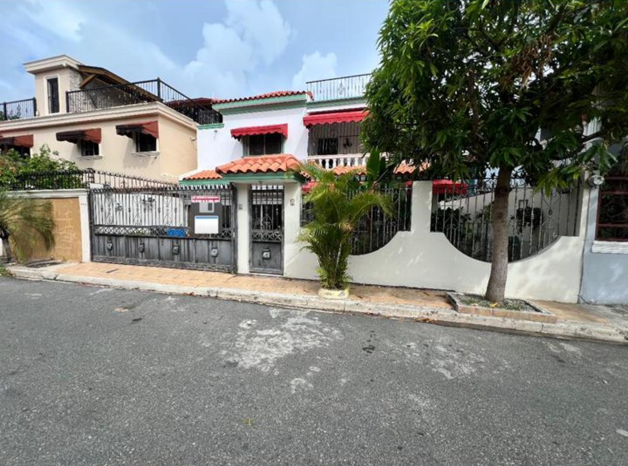 casas - VENDO CASA EN MIRADOR DEL ESTE 1