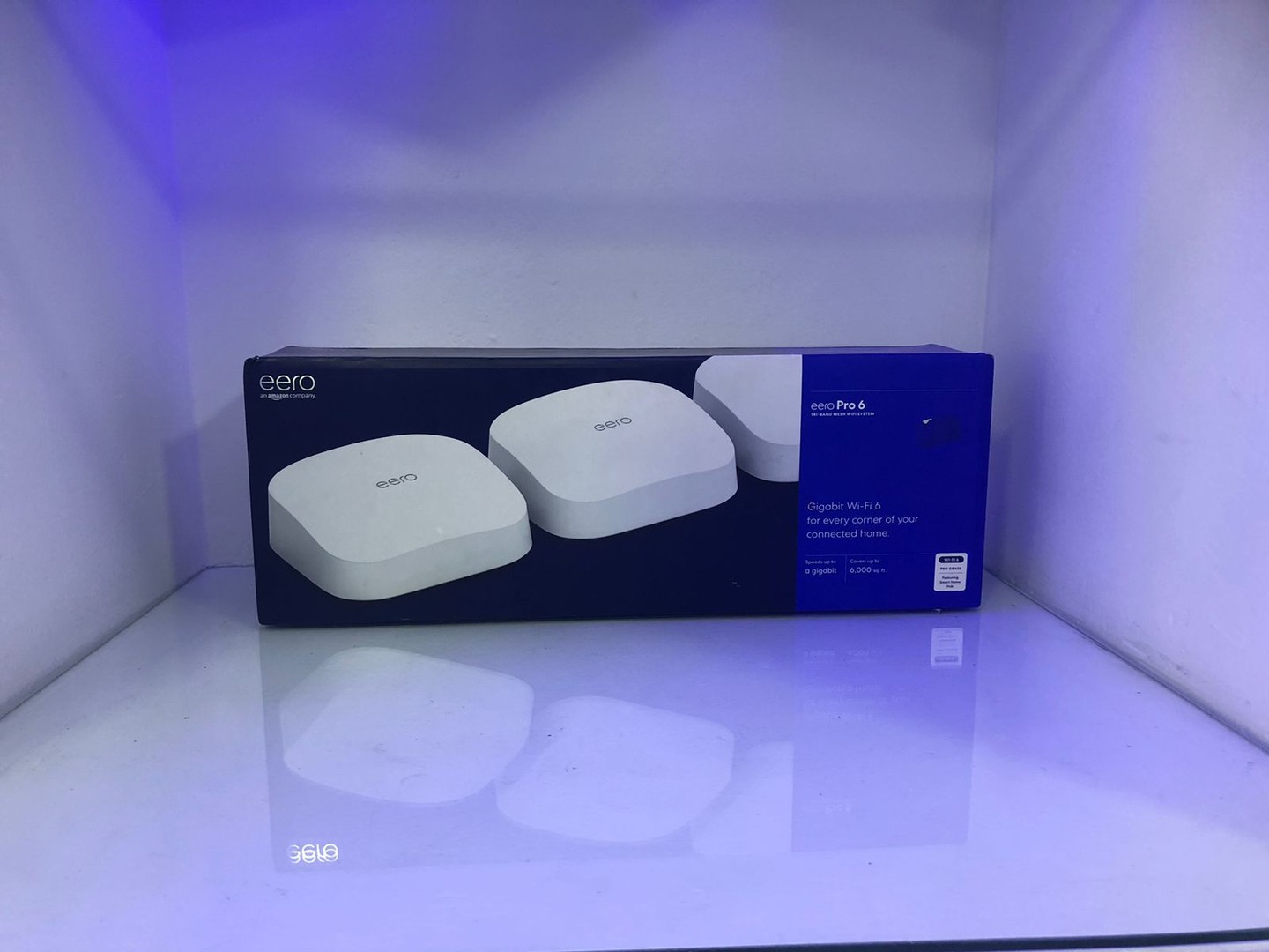 computadoras y laptops - Router de Wi-Fi 6 de malla Amazon eero Pro 6 Conecta 75 o más dispositivos 2020