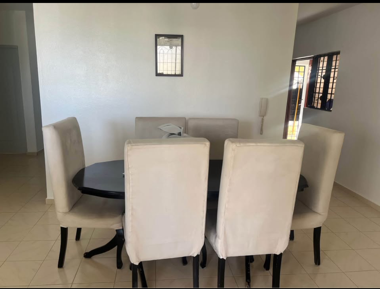 muebles y colchones - Vendo comedor en caoba  1