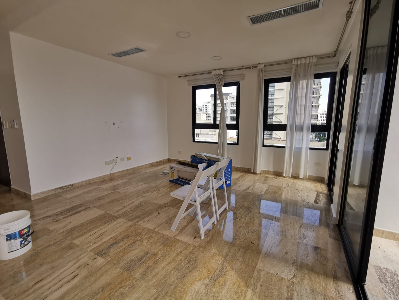 apartamentos - VENDO APARTAMENTO MODERNO CON 3 PARQUEOS PIANTINI y linea Blanca Incluida 9