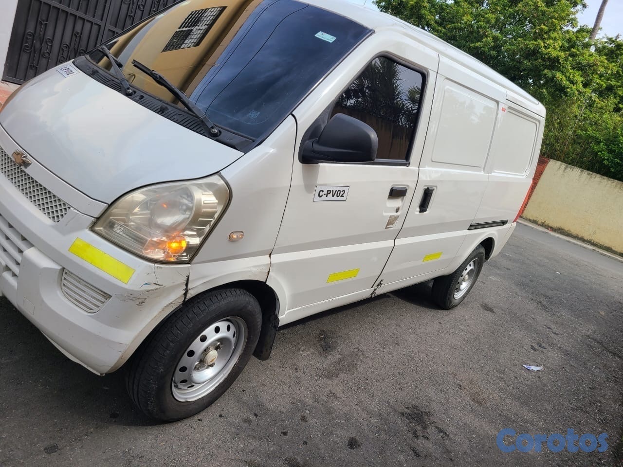 jeepetas y camionetas - Chevrolet N300 2