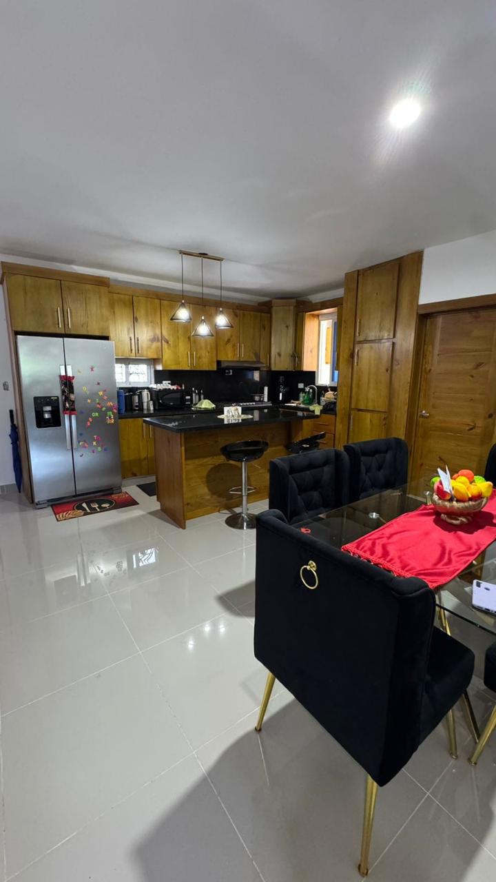 casas - CASA EN VENTA EN LOS TOCONES, SANTIAGO. 9