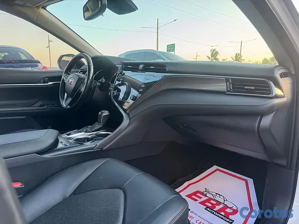 carros - Toyota Camry XSE 2019  3