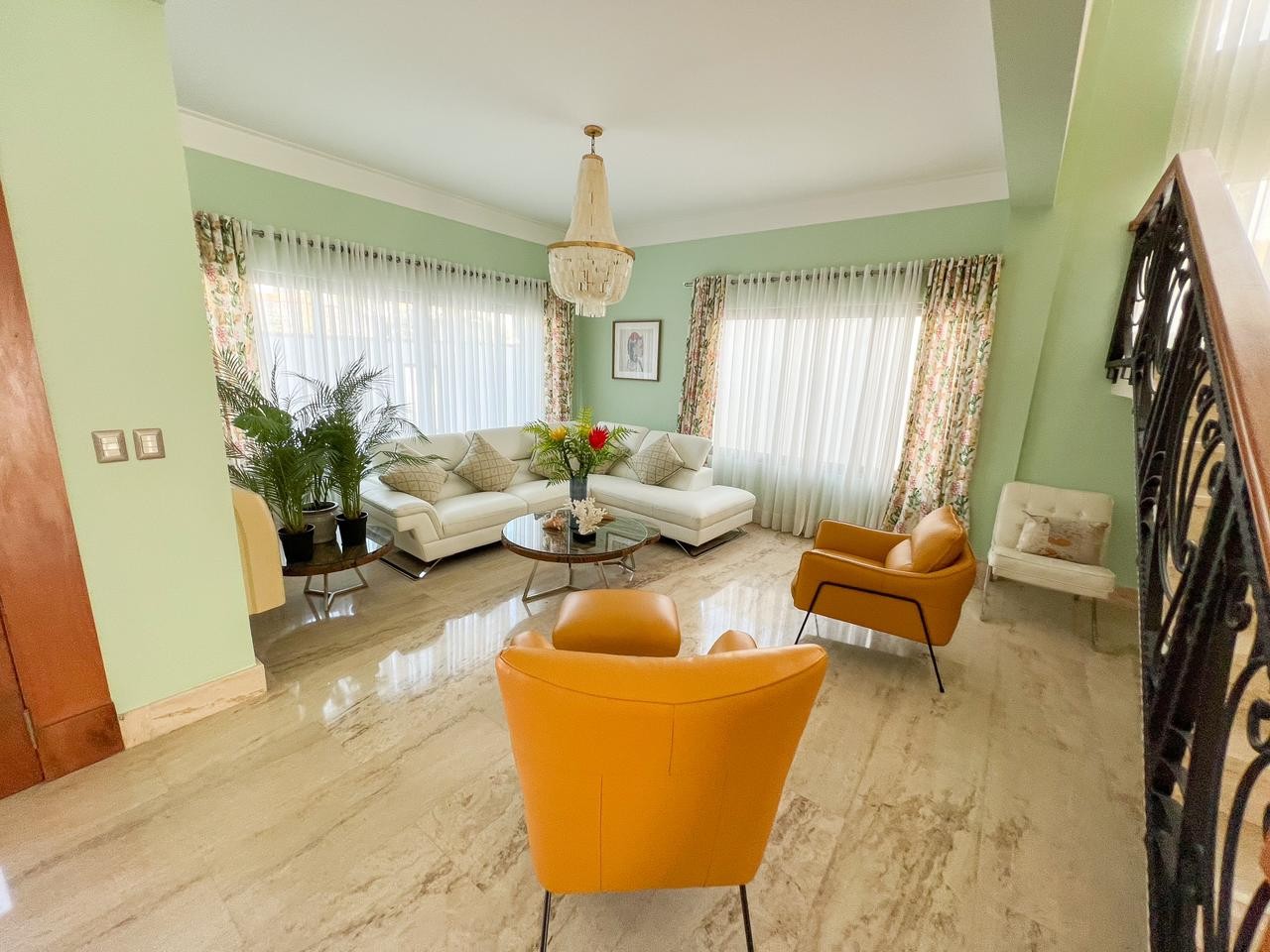 casas - La Julia, Lujosa Casa de 2 Niveles 0