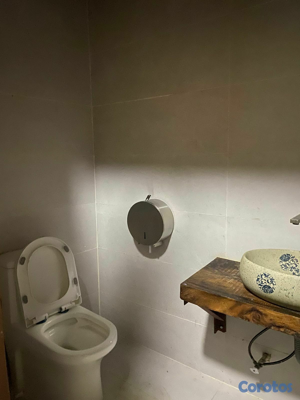 oficinas y locales comerciales - Alquiler Amplio Local Comercial, Zona Colonial 5