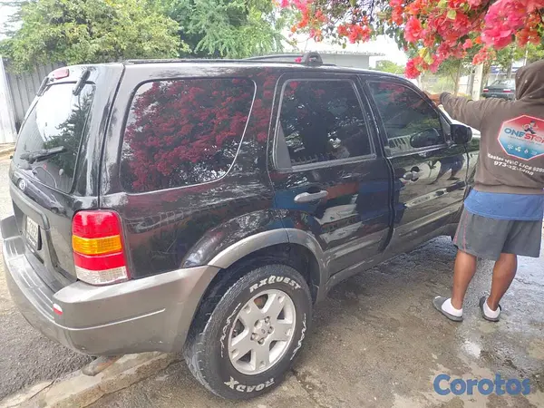 jeepetas y camionetas - Ford Escape 2005  2