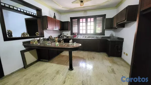 casas - Casa en Venta en El Millón para remodelar 5