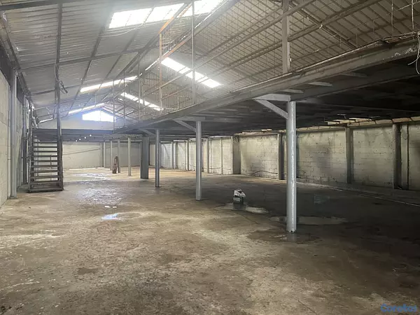 oficinas y locales comerciales - Alquiler nave comercial  4