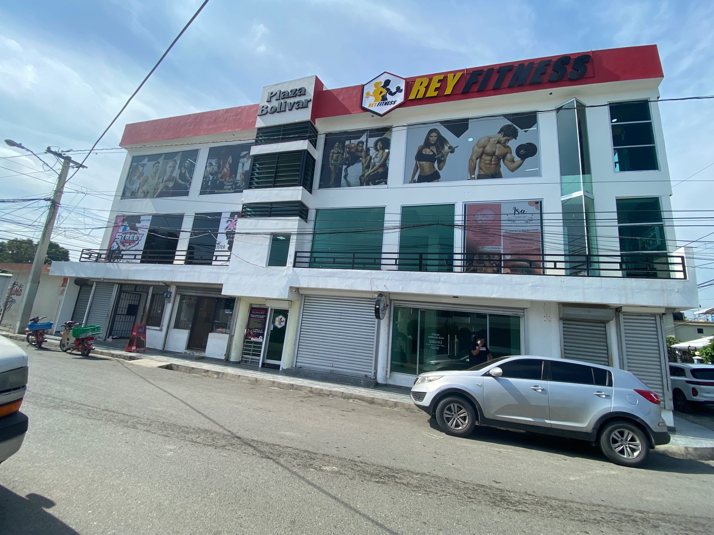 oficinas y locales comerciales - LOCAL COMERCIAL EN RENTA SEGUNDO NIVEL PLAZA BOLÍVAR 