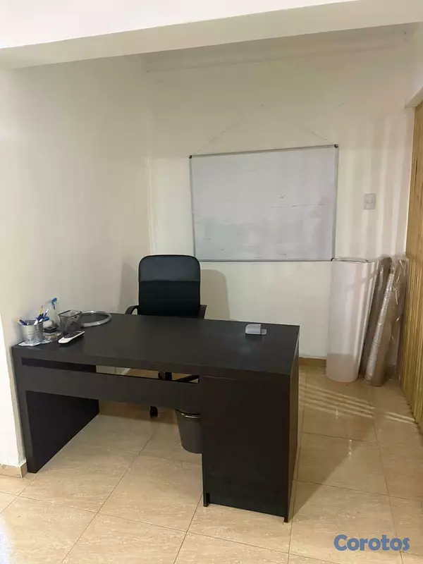 oficinas y locales comerciales - Alquiler Local Comercial Ubicado en Gazcue, Santo  3