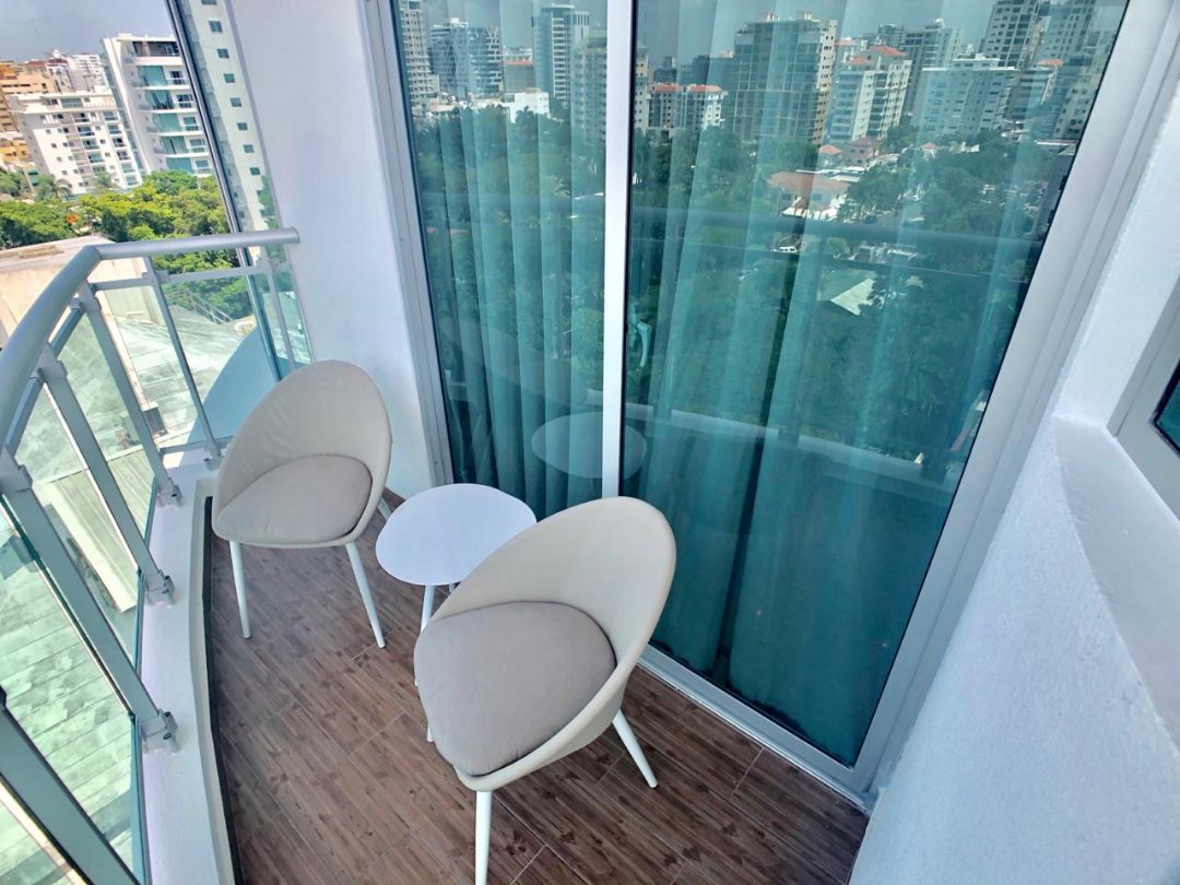 apartamentos - Apartamento amueblado Piantini 3