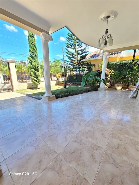 casas - Alquilo casa en villa María, vacía 4