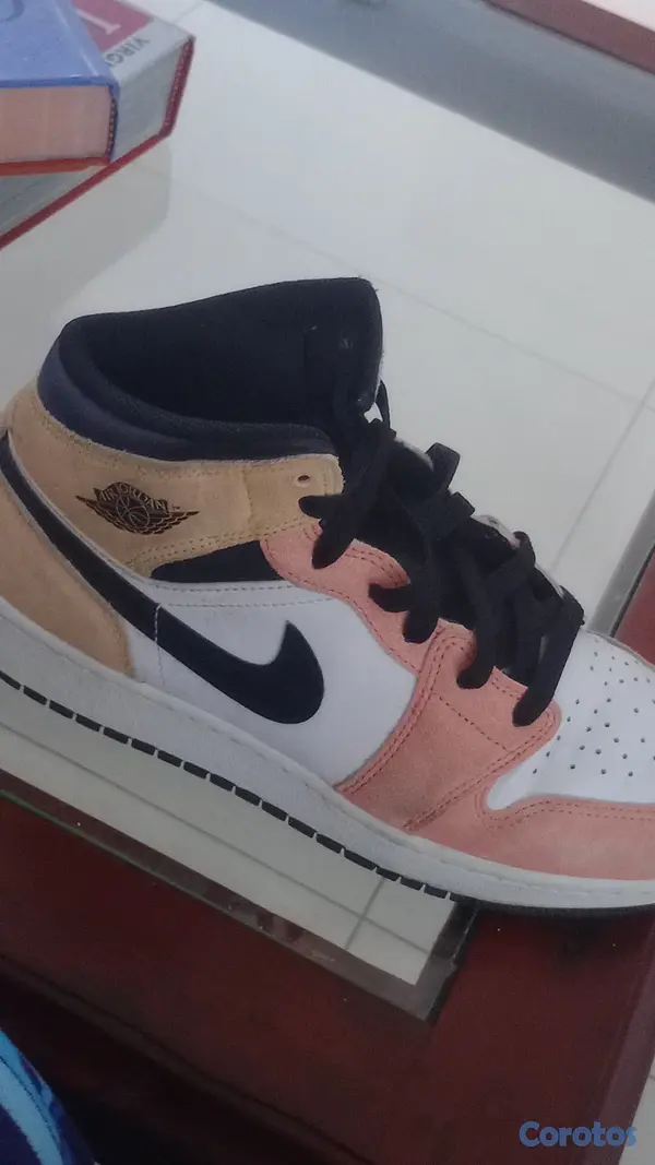 ropa y zapatos - Nike aire Jordan originales 2