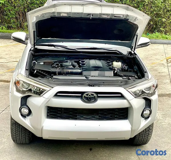 jeepetas y camionetas - TOYOTA 4RUNNER SR5 4X4 PREMIUM 2020 3