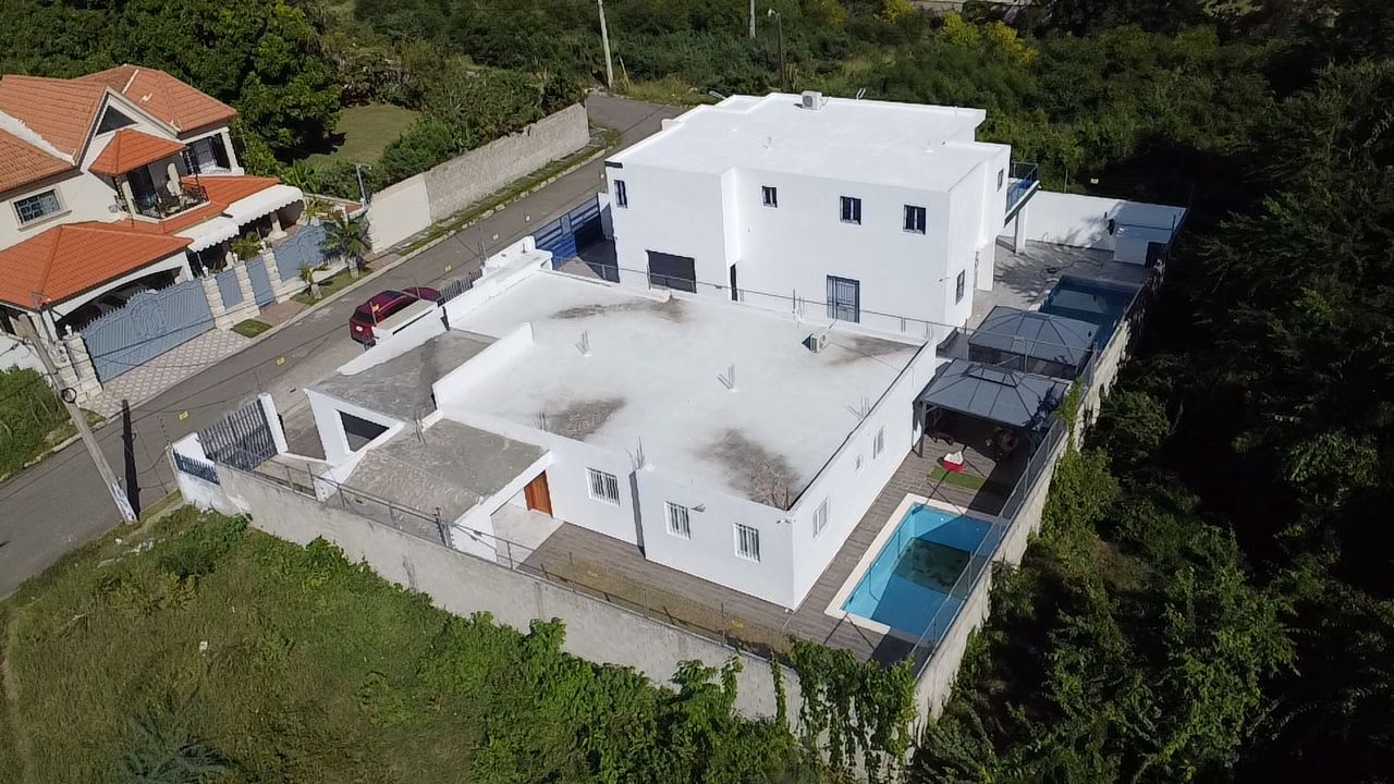 casas - AMPLIA Y ACOGEDORA CASA EN VENTA – CERRO ALTO. 4