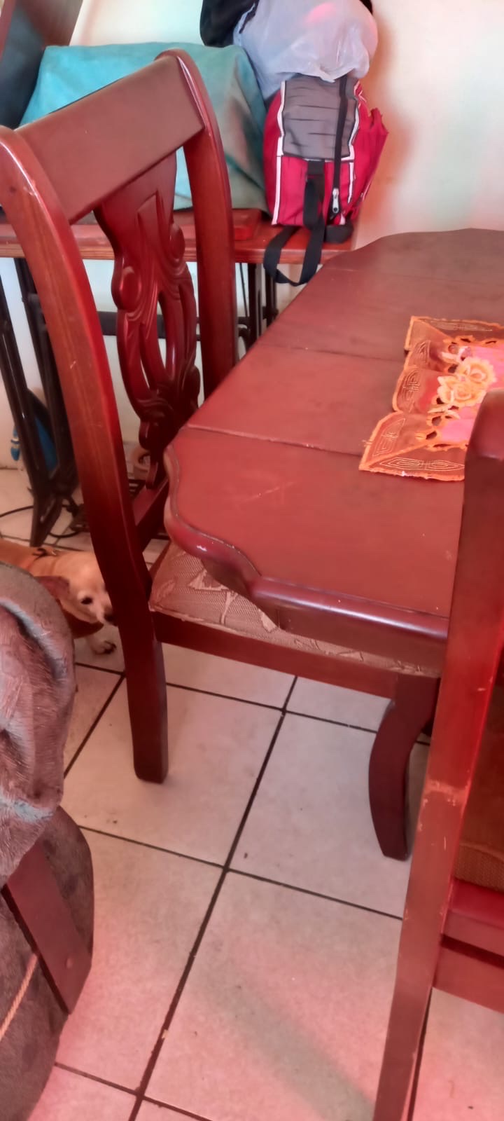 muebles y colchones - comedor en caoba de 4 sillas  5