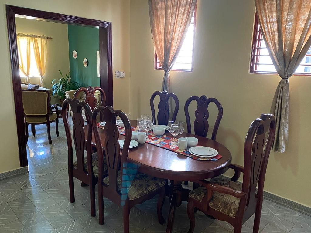 apartamentos - Alquiler Apartamento Sin Amueblar de 3 Habitaciones en Gazcue, Santo Domingo 1