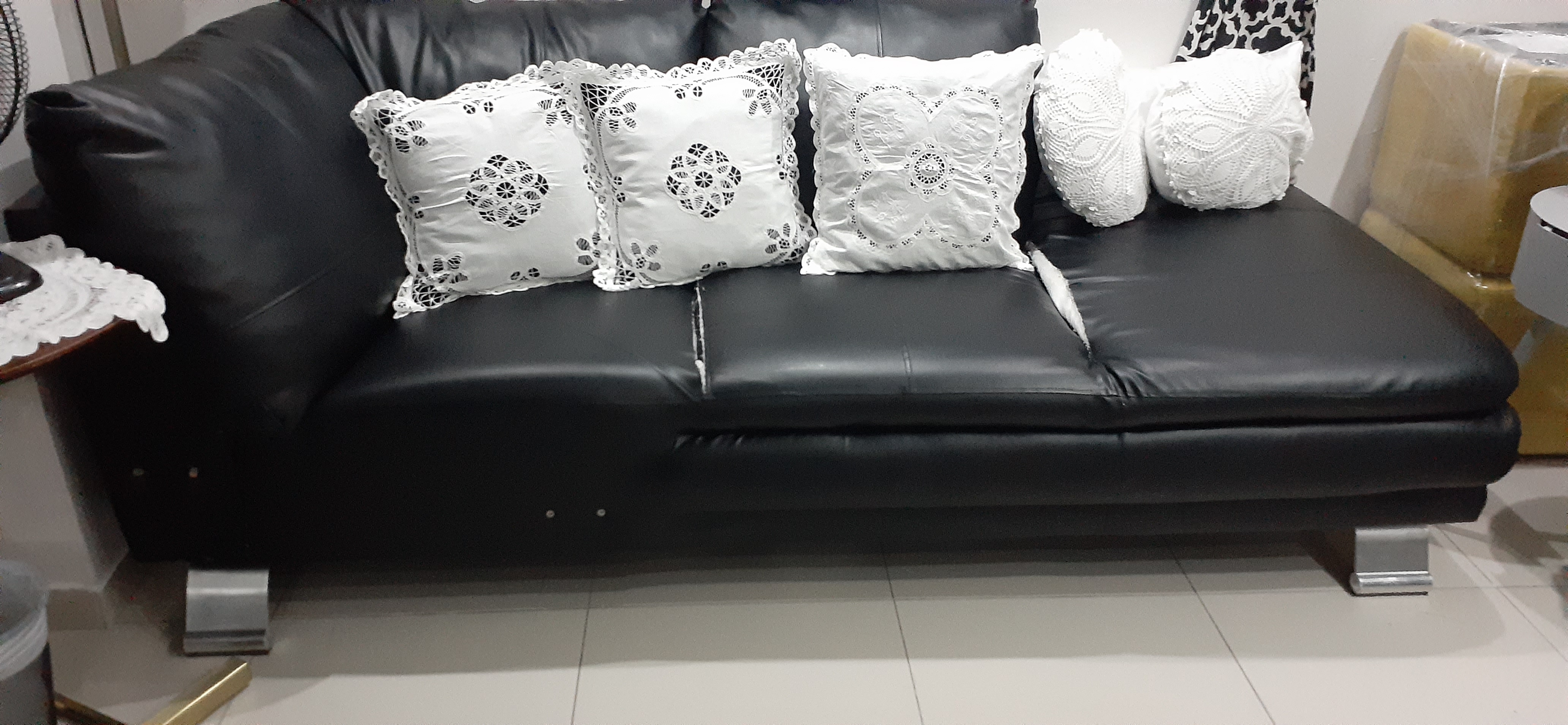 muebles y colchones - vendo mueble L y se pueden compartir en  dos muebles de  3 aciento cada uno 4