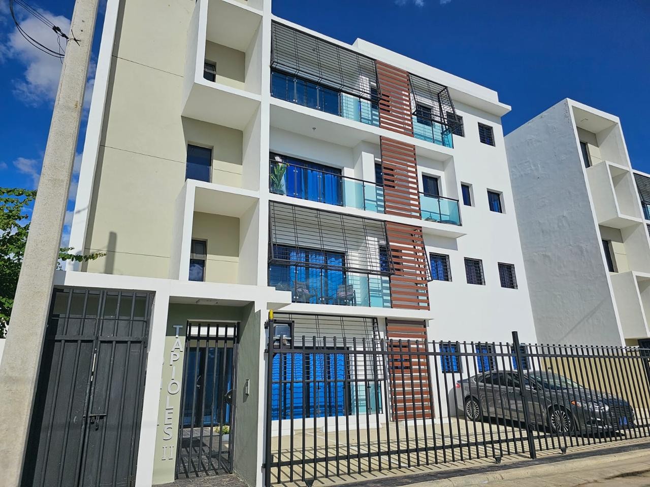 apartamentos - Apartamento en 1er nivel con patio
