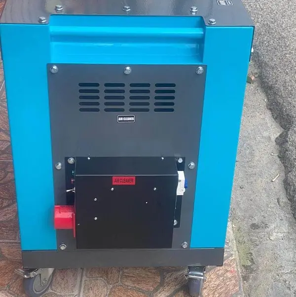 construccion e industrial - Planta eléctrica 10KW 110 200V Diésel semi silenciosa nueva sin usó  2