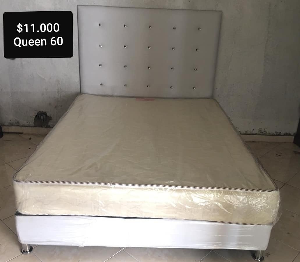 muebles y colchones - Cama Queen 60 Tapizada Nueva Negro Blanco y Gris  1
