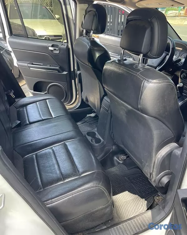 jeepetas y camionetas - JEEP COMPASS LIMETED 2010 8