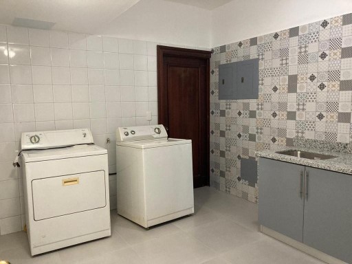 apartamentos - Rento apartamento amueblado con tres parqueos frente al club naco 5