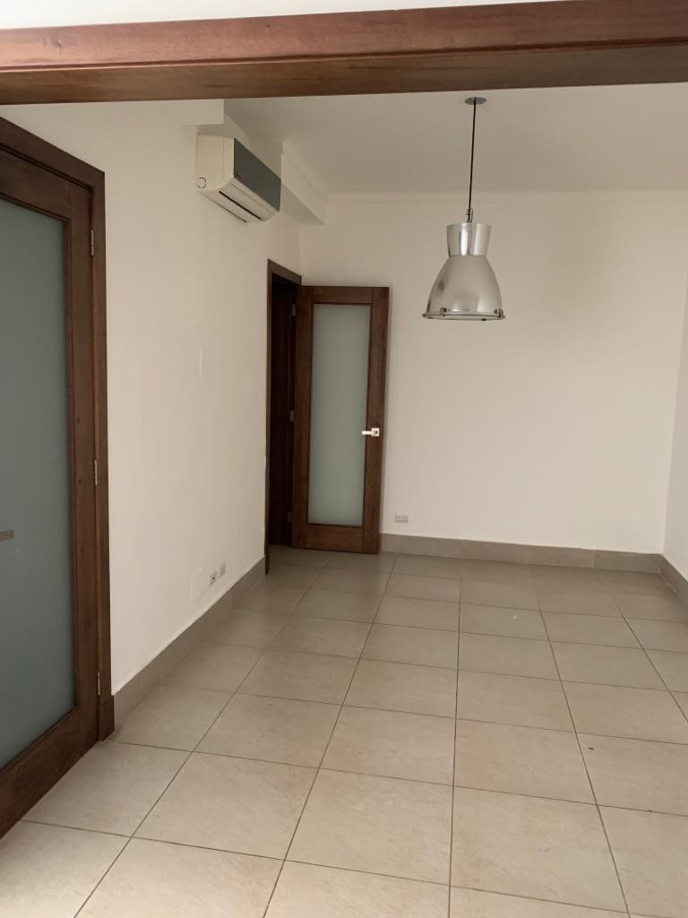 apartamentos - Sin intermediarios, rento apartamento con estudio y piscina  en Piantini. 0