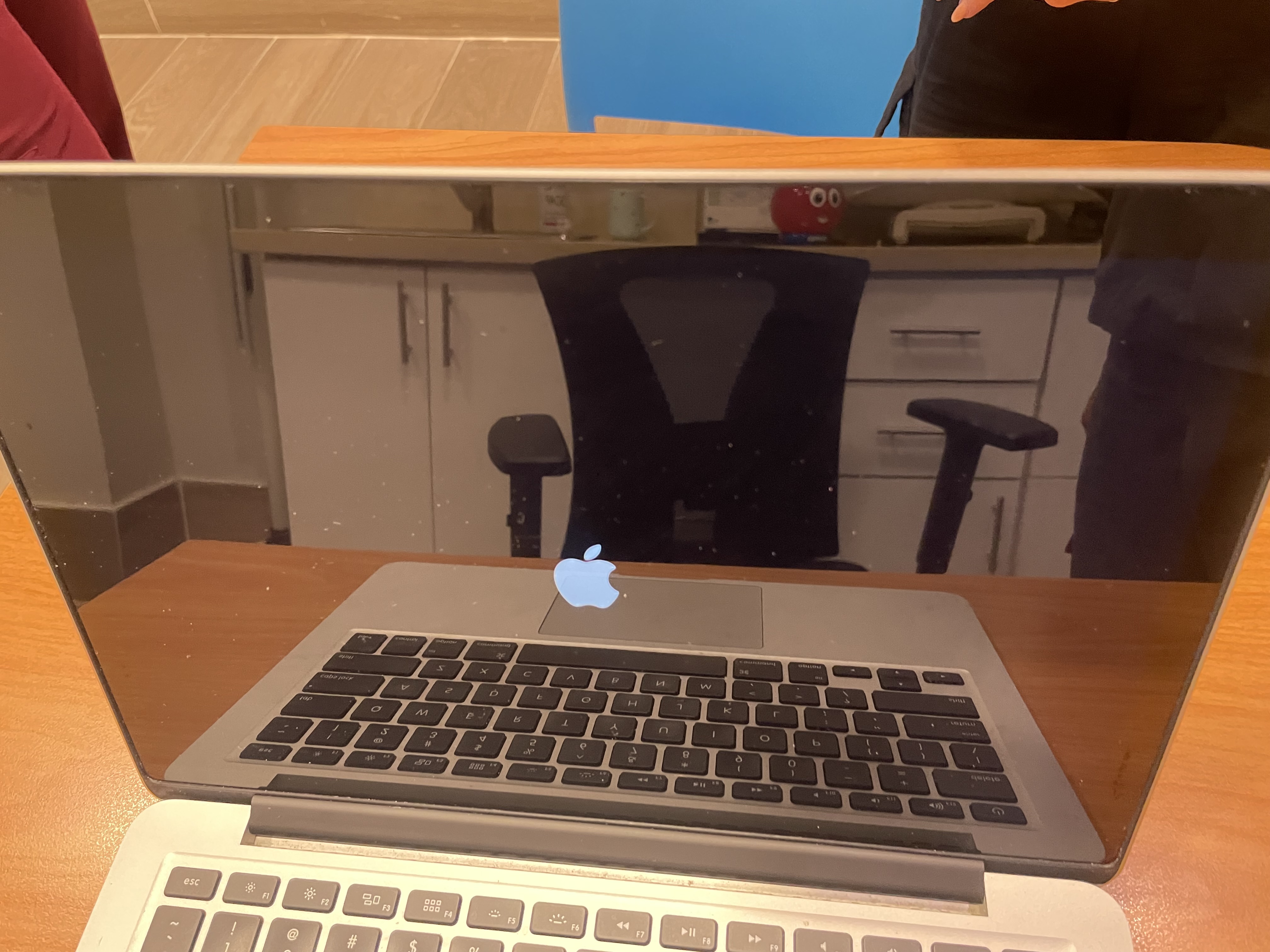 computadoras y laptops - MacBook Pro 2015 16gb de ram  3