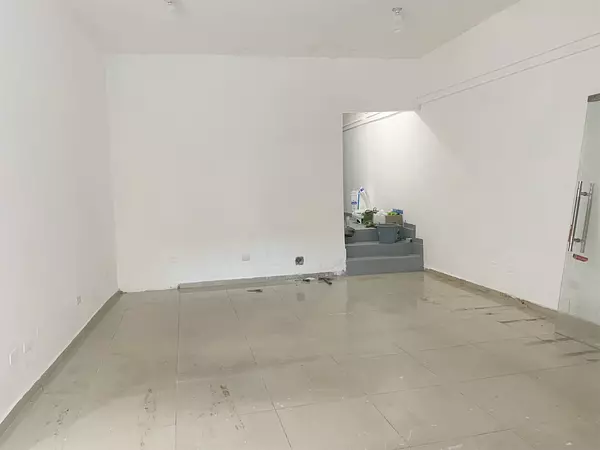 oficinas y locales comerciales - Local céntrico en bella vista  3