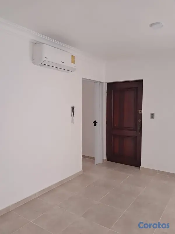 apartamentos - Alquilo apartamento Evaristo Morales 2