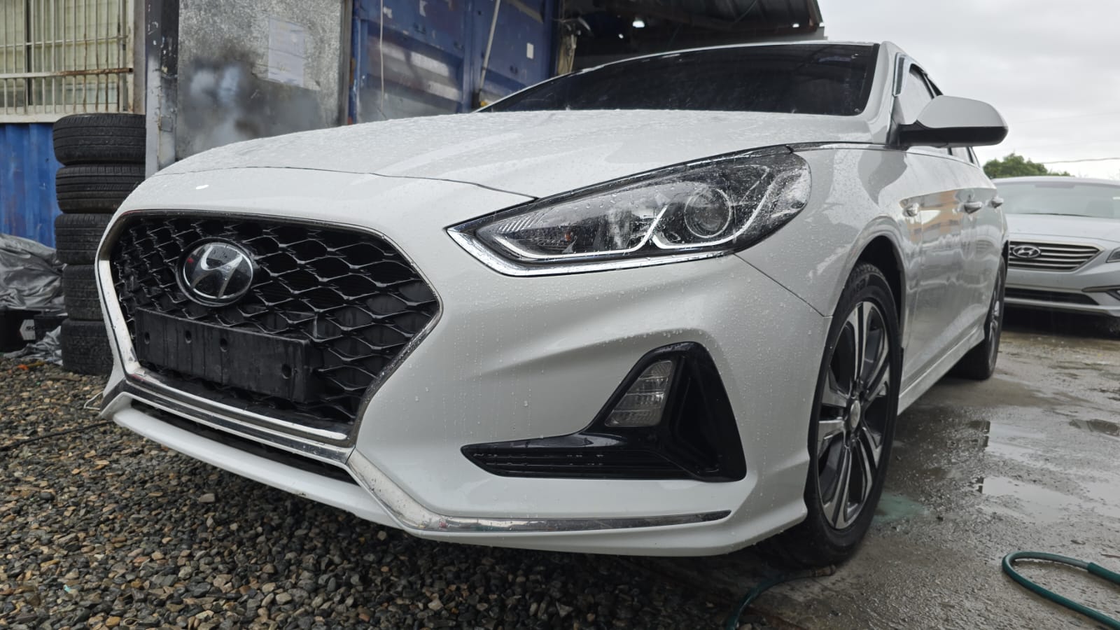 carros - HYUNDAI NEW RISE 2018 BLANCO DESDE: RD$760,100.00