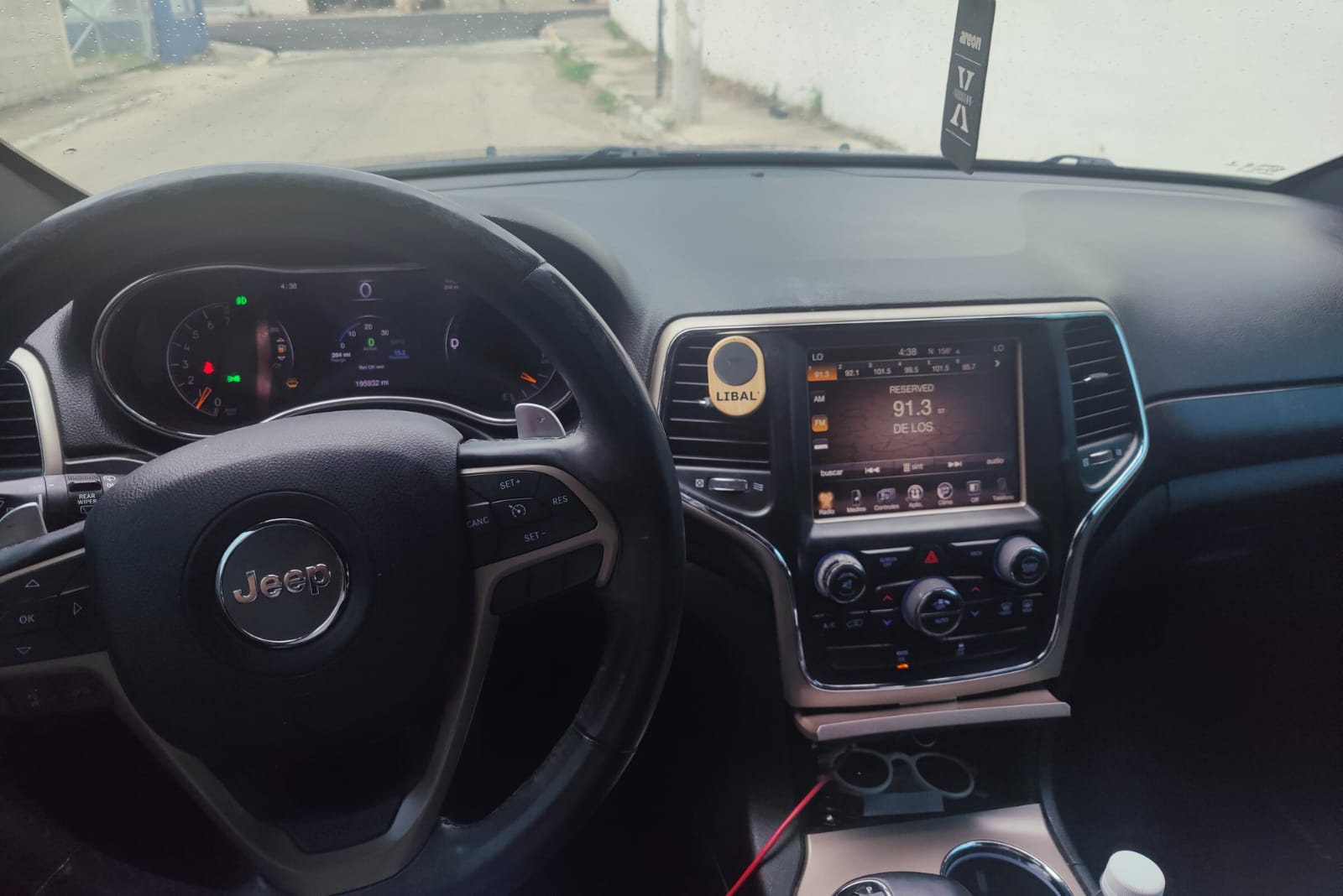 jeepetas y camionetas - jeep grand cherokee laredo 2015 4