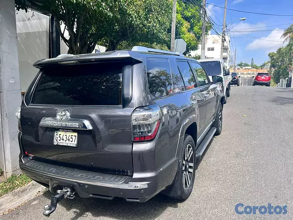 jeepetas y camionetas - Toyota 4runner limited 2015 5