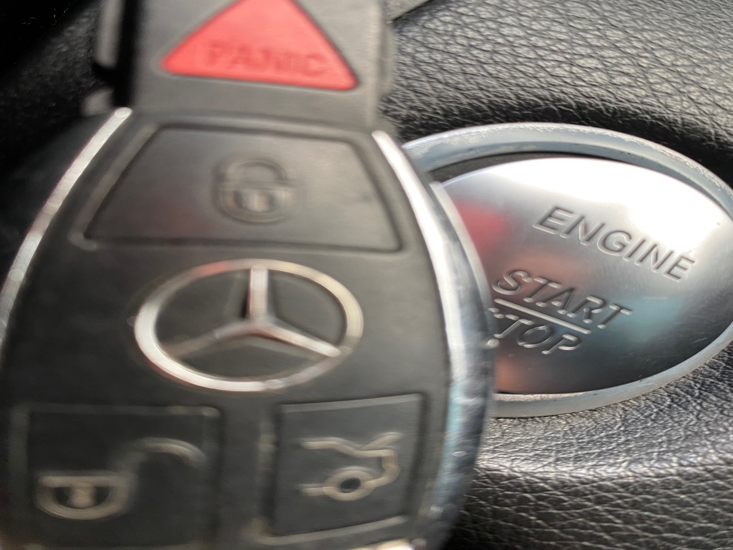 carros - Mercedes-Benz C 300 2015 9