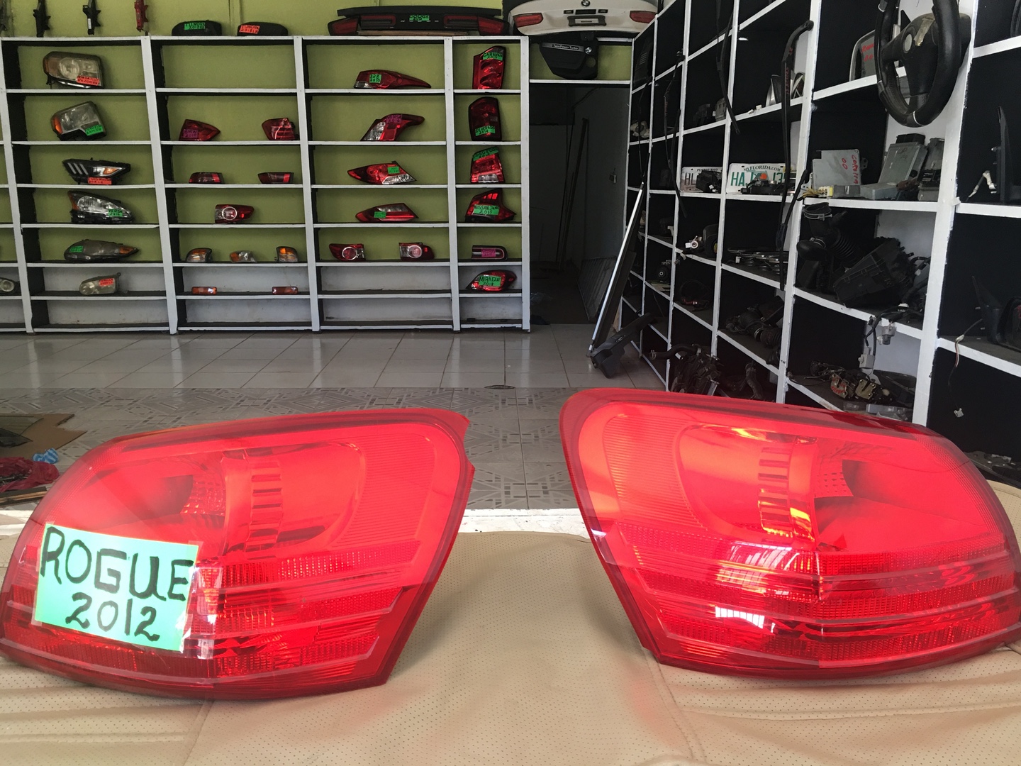 accesorios para vehiculos - Luces traseras Nissan Rogue 2012