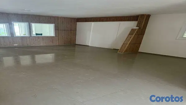 oficinas y locales comerciales - Local en el Millon de 120m2 mas 40 de patio 9