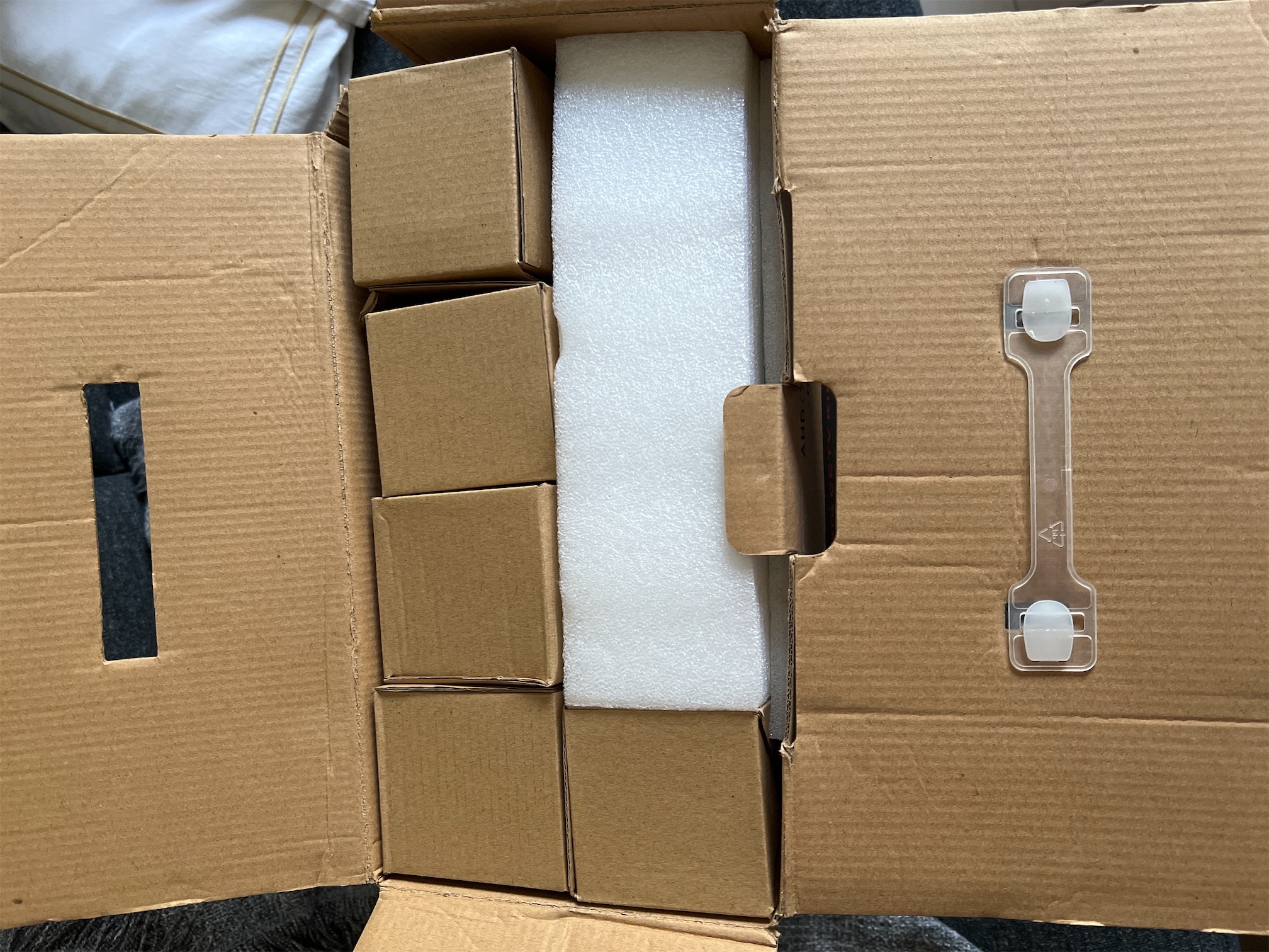 camaras y audio - Juego de cuatro (4) cámaras marca ANRAN de seguridad nuevas en su caja 1
