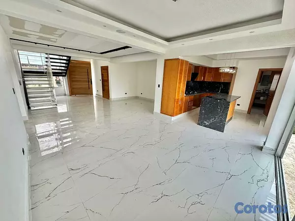 casas - Alquiler de Casa en Colinas del oeste 3