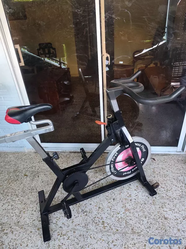Artículos Deportivos - bicicleta spinning con botón para aumentar la fuerza soporta más de 400 libras  2