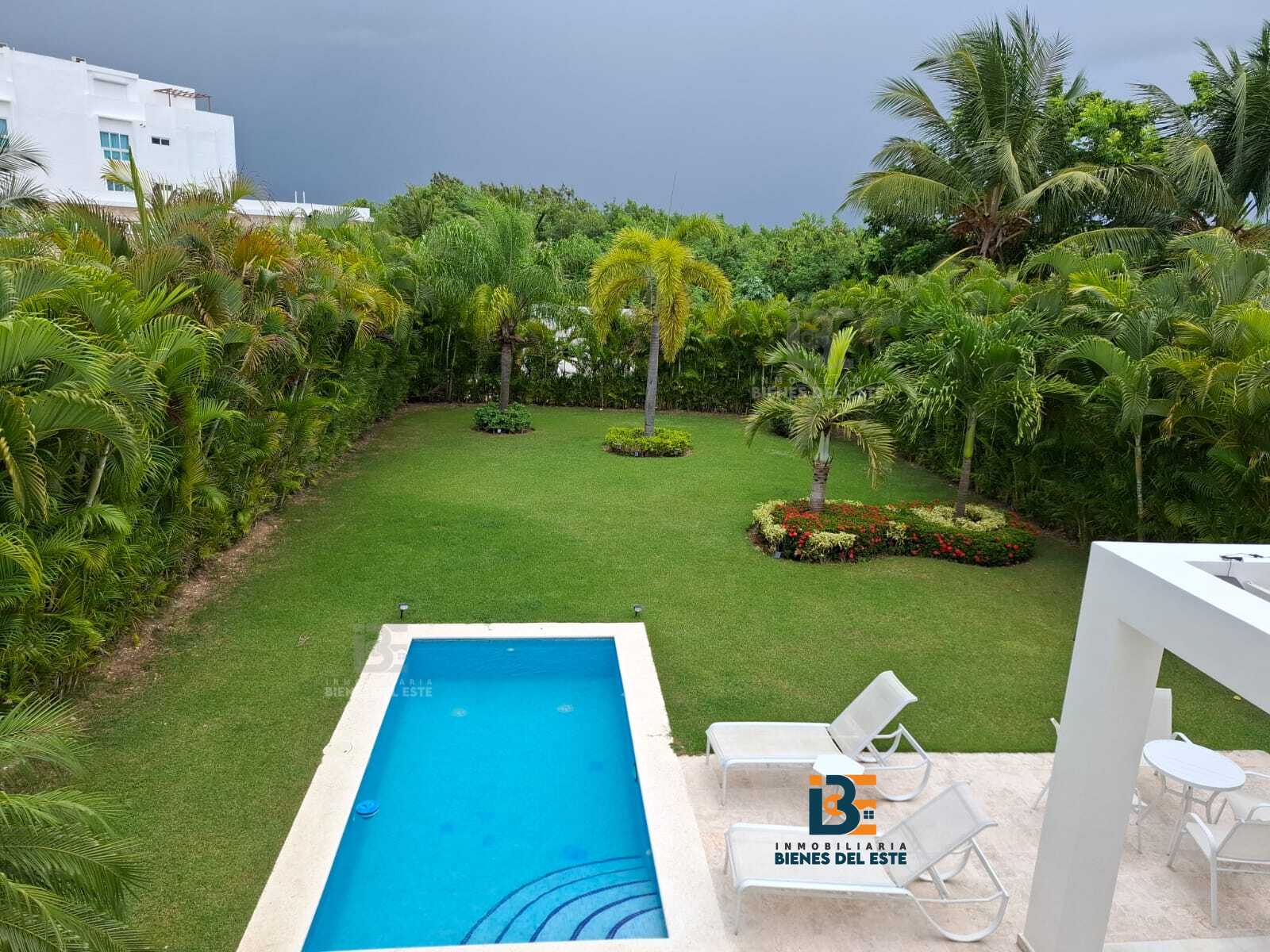 casas vacacionales y villas - VENDO Hermosa Villa en PLAYA NUEVA ROMANA 1