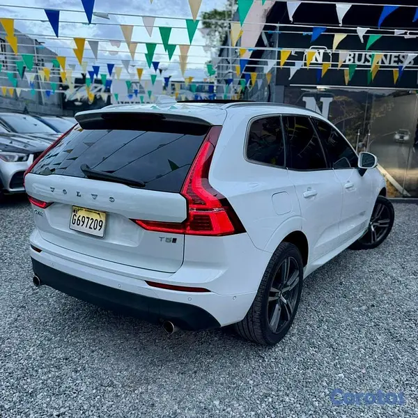 jeepetas y camionetas - VOLVO XC60 T5 MOMENTUM 2019 4